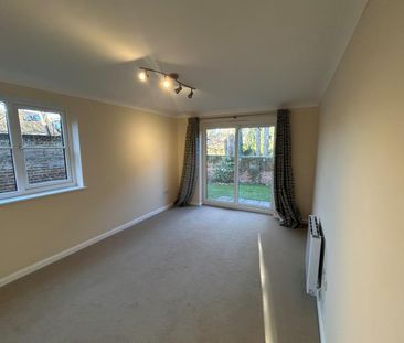 Leas Road, Guildford, Surrey, GU1 - Photo 1