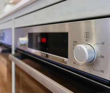 Burrows Cross, Shere, GU5 - Photo 2