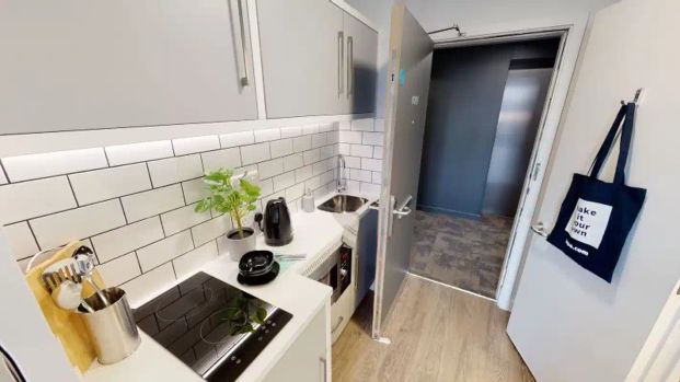 Silver Studio - Photo 1