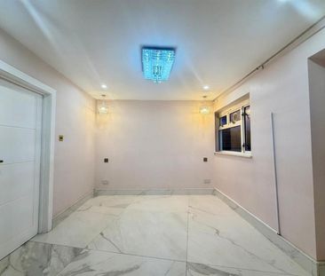 6 Bedroom House To Let - Photo 1