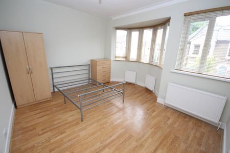 3 bedroom terraced house to rent - Photo 4