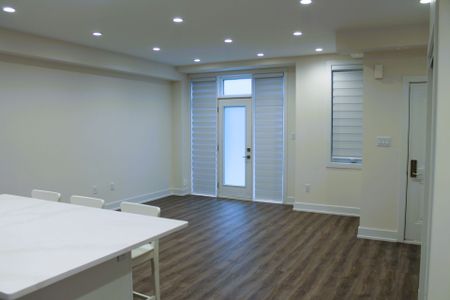 For Lease - 8 Sayers Lane Unit# 15, Richmond Hill, Ontario - Photo 3