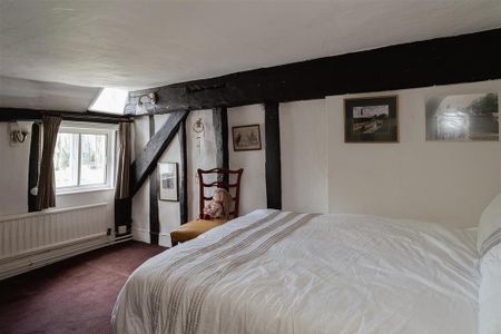 4 bedroom detached house to rent - Photo 5