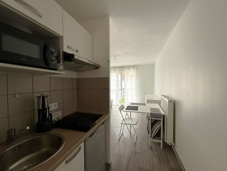 Location Appartement 1 pièce 22m² FRANQUEVILLE ST PIERRE 76520 - Photo 2