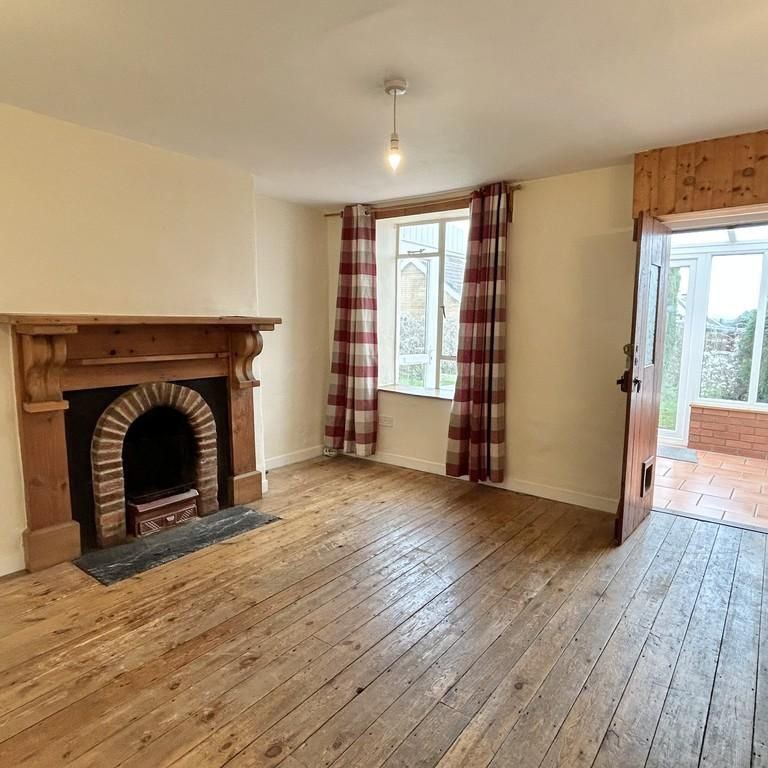 2 bedroom terraced house to rent - Photo 1