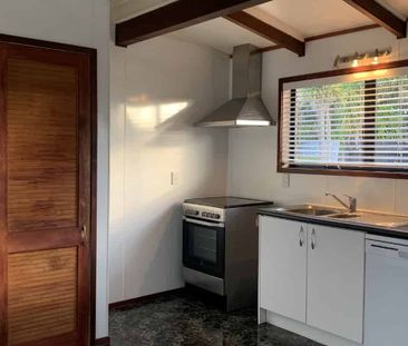 Cute 2 bedroom home - Photo 2