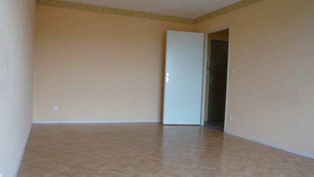 Location appartement F2 Montigny - Photo 1