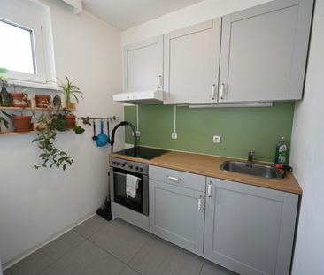 Perfekte Single Wohnung mit riesigem Balkon und Parkplatz! - Photo 5