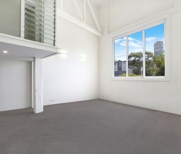 Loft Style Apartment in Rushcutters Bay - Photo 2