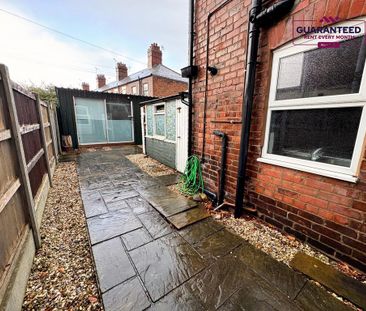 2 bedroom terraced house to rent - Photo 4