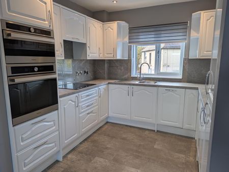 High Street, Bonnyrigg (Ref: 00000300) - Photo 4