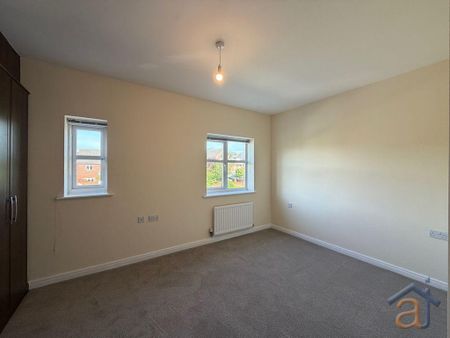 3 bedroom end of terrace house to rent - Photo 3