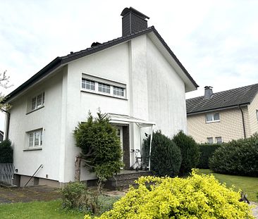 Gepflegtes Einfamilienhaus in Bünde mit Garten, Keller und Garagen ! - Foto 2