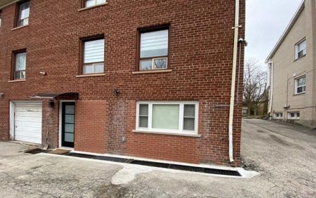 For Lease - 100 Stephen Drive, Toronto, Ontario - Photo 3