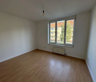 Sonnige Balkonwohnung in zentraler Wohnlage ***frisch renoviert***n... - Foto 6