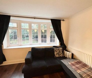 Dereham Court, Leamington Spa, CV32 - Photo 1