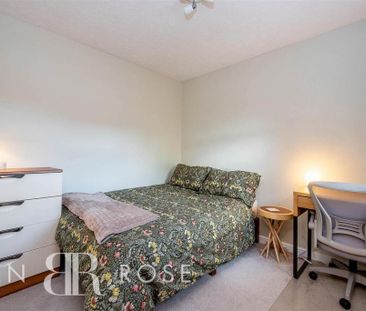 3 bedroom detached house to rent - Photo 5