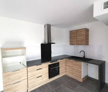 APPARTEMENT T3 A LOUER - TREVOUX - 73.23 m2 - 970 € charges compris... - Photo 2