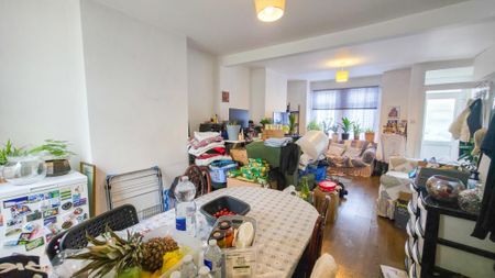 2 bedroom terraced house to rent - Photo 5