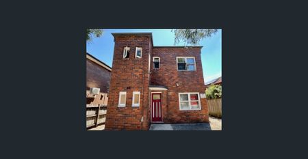 CLASSIC ART-DECO CHARM IN STANMORE - Photo 3