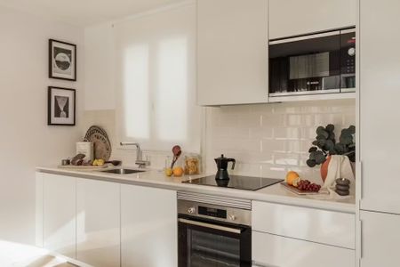 Gran Via de les Corts Catalanes, Barcelona, Catalonia 08007 - Photo 5