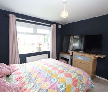 Bassett Gardens, Shawclough, Rochdale, OL12 - Photo 3