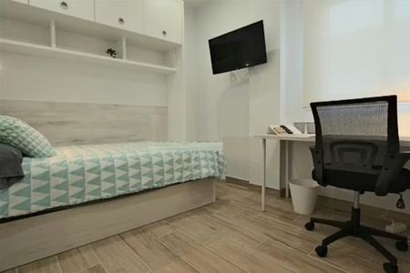 Calle Álvaro de Bazán, Getafe, Community of Madrid 28902 - Photo 5