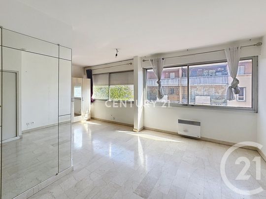 Location Appartement 1 pièce 27m² AUBAGNE 13400 - Photo 1