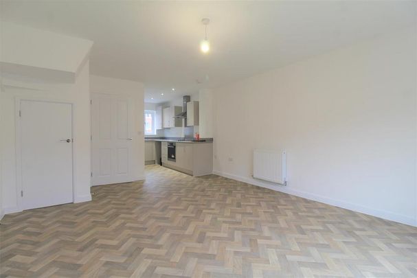 2 bedroom semi-detached house to rent - Photo 1