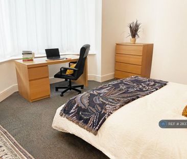 1 bedroom in a house share to rent - Photo 4