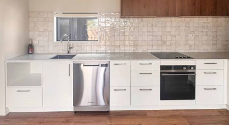 LINWOOD - BRAND NEW TWO BEDROOM, TWO BATHROOM TOWNHOUSE WITH OFF STREET PARKING - Photo 5