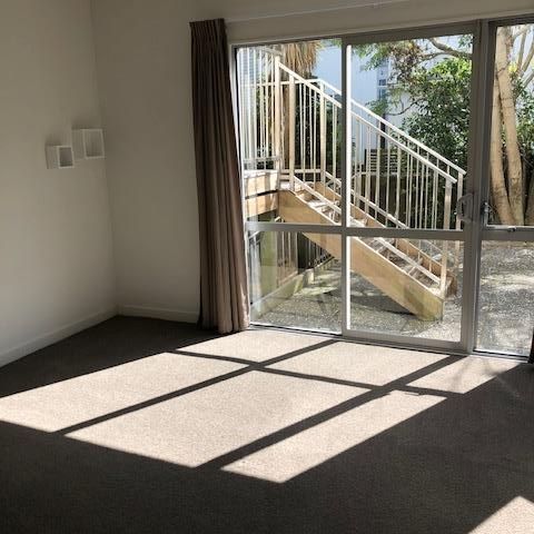 MODERN 4 BEDROOM TOWNHOUSE IN ORAKEI - Photo 1