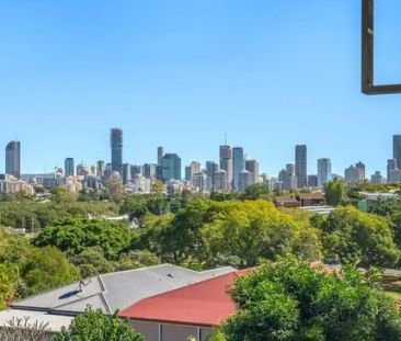 Modern - Great Location - Quiet Street - Photo 6