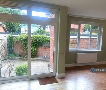 1 bedroom flat to rent - Photo 4