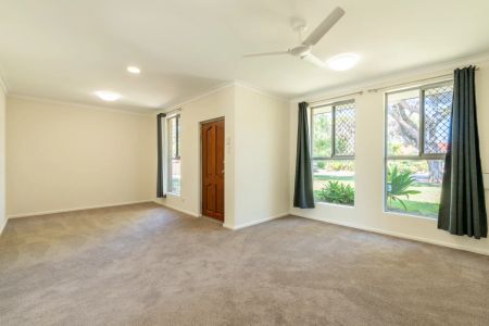 8 Tarup Place, Hillman. - Photo 4