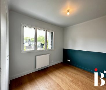 Location Maison 6 pièces 109m² ST HERBLAIN 44800 - Photo 2