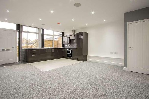 Crockhamwell Road, Woodley, Reading, RG5 - Photo 1