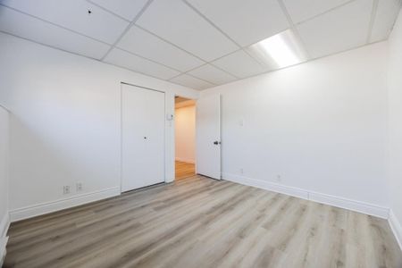 Maison de plain-pied à louer - Longueuil (Saint-Hubert) (Parc de la Cité) Maison de plain-pied à louer - Longueuil (Saint-Hubert) (Parc de la Cité) - Photo 2