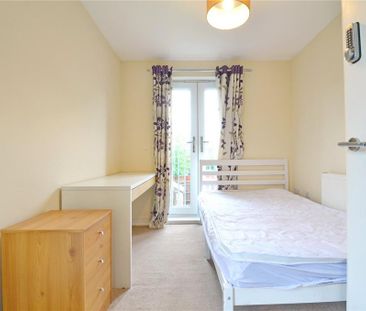 6 bedroom semi-detached house to rent - Photo 3