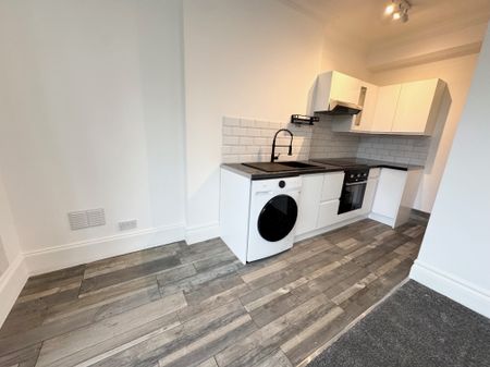 Portchester Road, Bournemouth - Photo 4