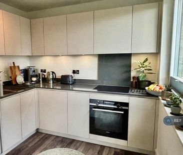 2 bedroom flat to rent - Photo 6