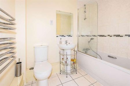 School Gate Drive, Morden, SM4 - Photo 2