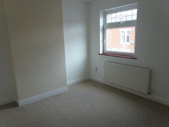 Burder Street - Photo 1