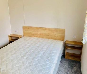 2 bedroom park home to rent - Photo 2