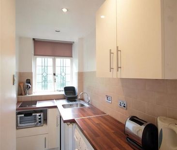 Studio to rent - Photo 5