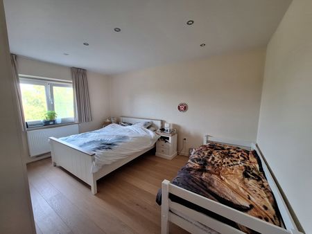 Woning in centrum Dilbeek met 2 slaapkamers en tuin - Photo 5