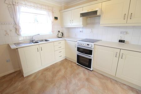 3 bedroom detached house to rent - Photo 5