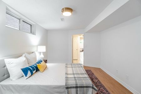 For Lease - 171 Clonmore Drive, Toronto, Ontario - Photo 5