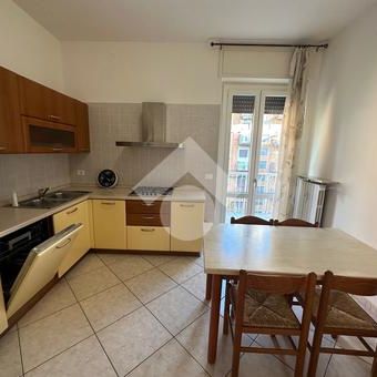 Trilocale in affitto - Photo 1