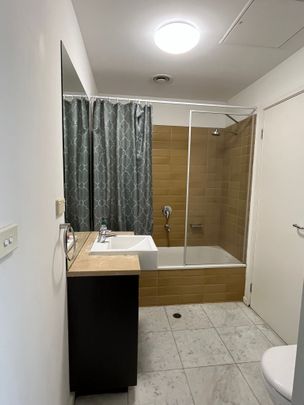 North Melbourne - Photo 1